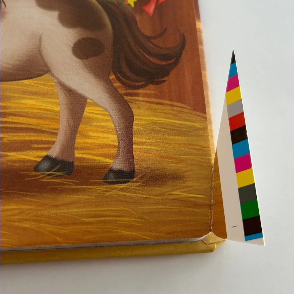 🆕 Christmas On The Farm Padded Cover Board Book Little Hippo Books Ages 1-5 - Picture 8 of 8